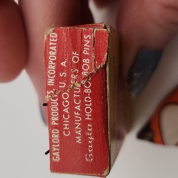 Vintage 1945 Gayla Hold Bob Hair Pins Full Box - Picture 6 of 8